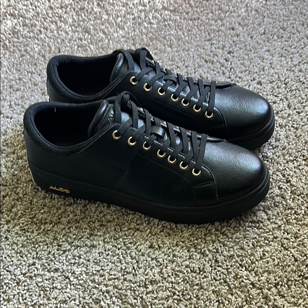 Aldo Black Sneakers Minimalist Design Men’s Size 11 - Slightly Used